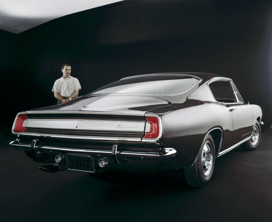  Plymouth Barracuda Fastback 1967 года  (фото 2 из 11)
